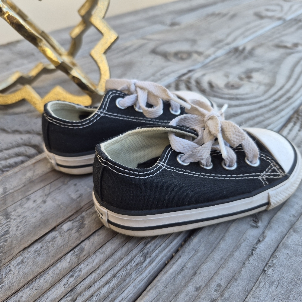 CONVERSE ALL STARS TODDLERS SIZE 5 SNEAKERS - Picture 4 of 7